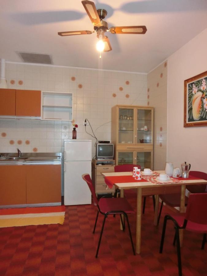 Villa Maila บิบิโอเน ภายนอก รูปภาพ